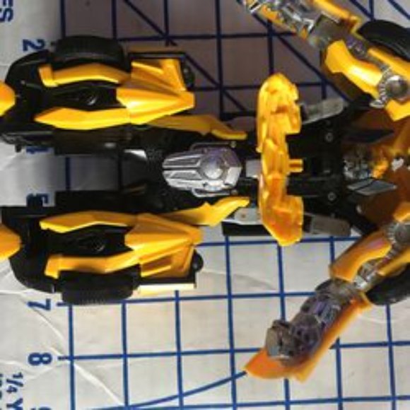Transformers Transformers Last Knight Armor C1319 Turbo Changer Bumblebee! From - Picture 4 of 6